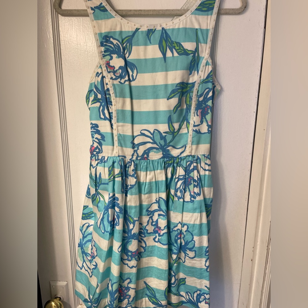 Lilly Pulitzer Adorable striped dress with pearl embellishments